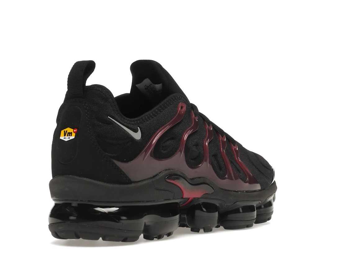 Vue 32 de Nike Air VaporMax Plus Black Noble Red