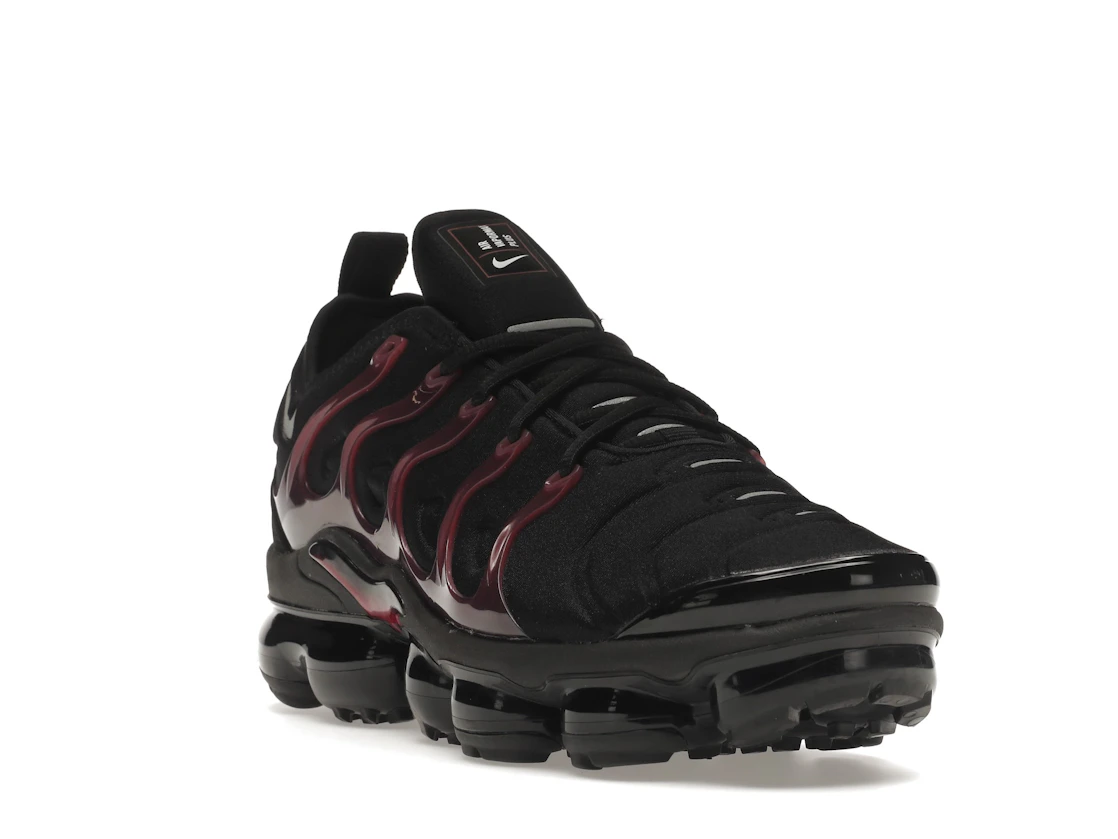 Vue 7 de Nike Air VaporMax Plus Black Noble Red