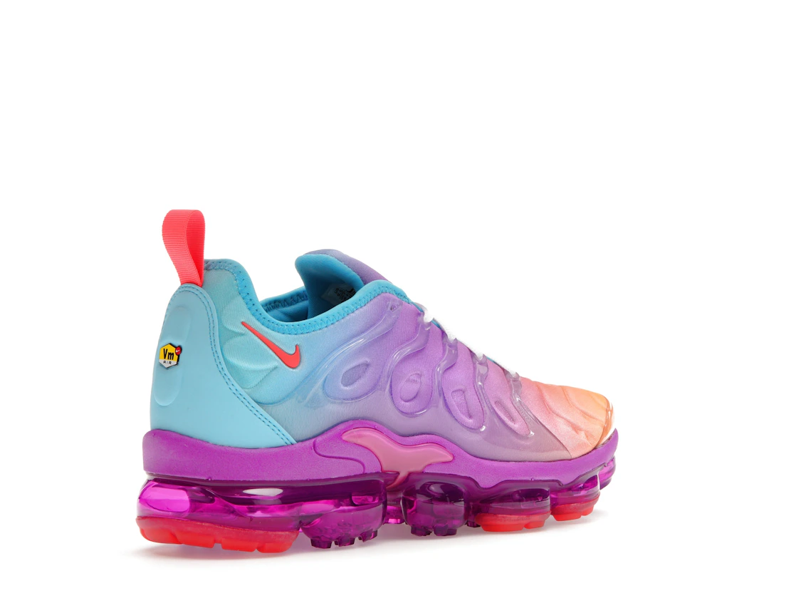 Vue 33 de Nike Air VaporMax Plus Fuchsia Dream Bright Crimson Gradient 