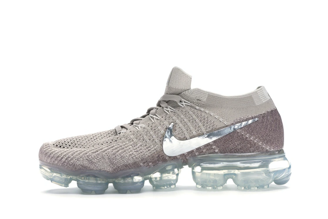Vue 18 de Nike Air VaporMax String 