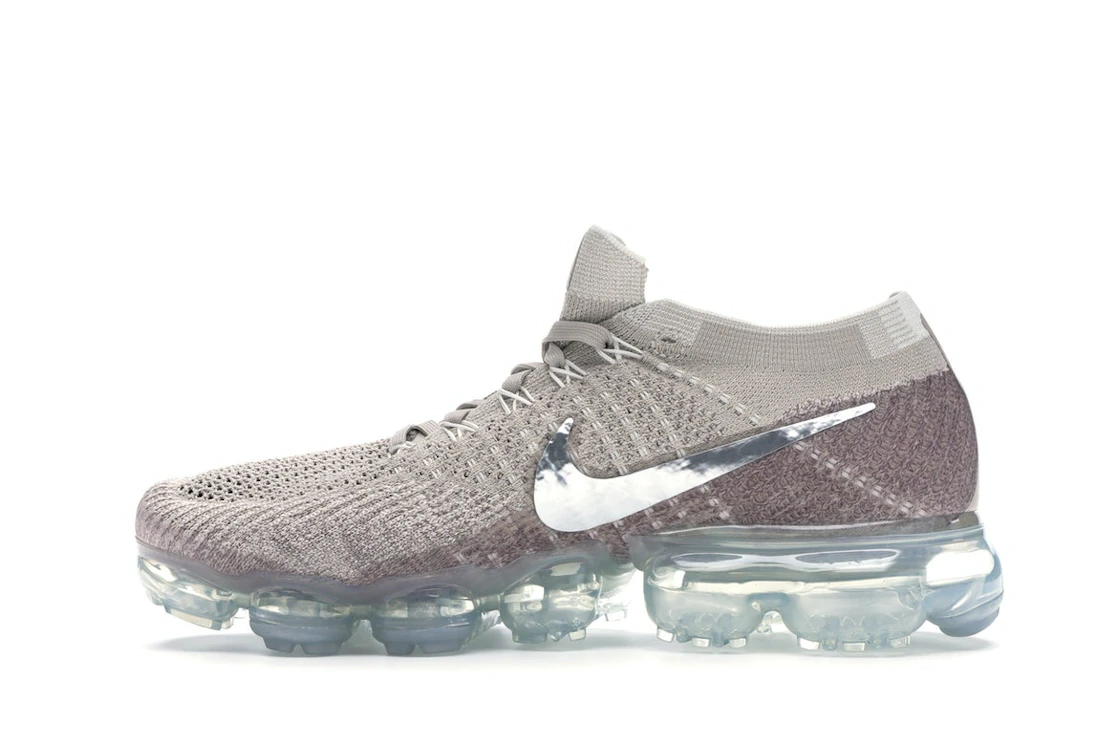 Vue 19 de Nike Air VaporMax String 