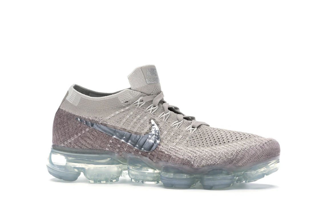 Vue 3 de Nike Air VaporMax String 