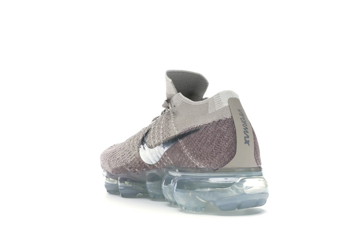 Vue 25 de Nike Air VaporMax String 