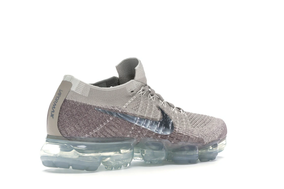 Vue 33 de Nike Air VaporMax String 