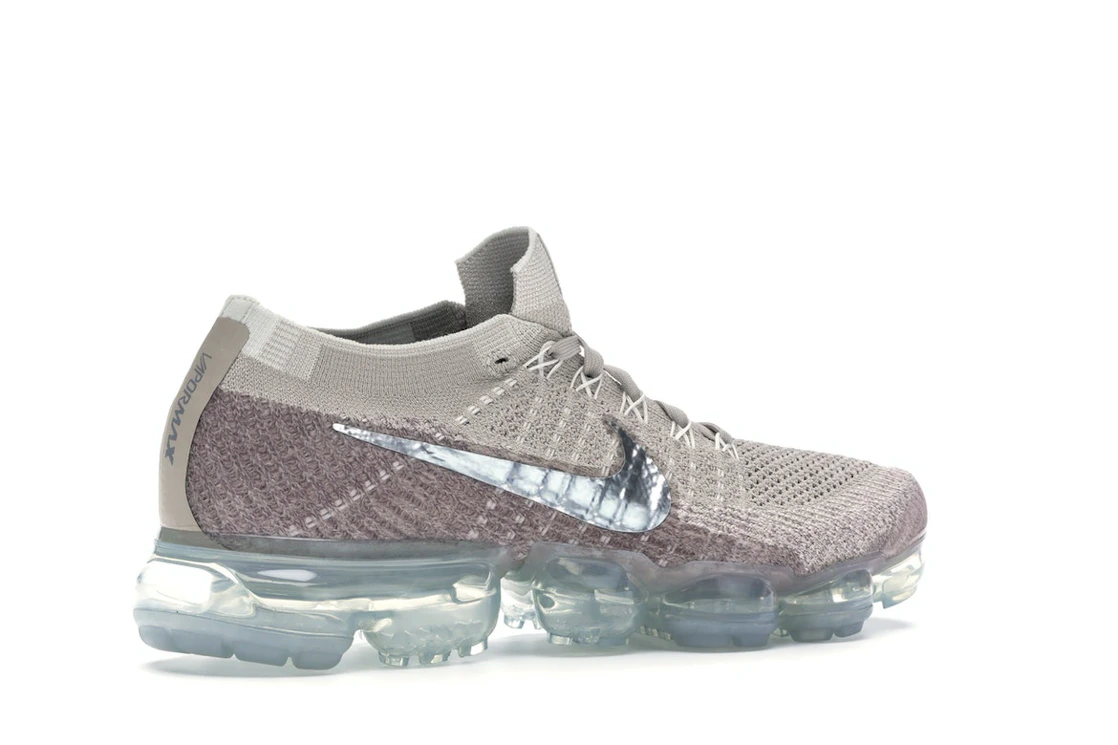Vue 34 de Nike Air VaporMax String 