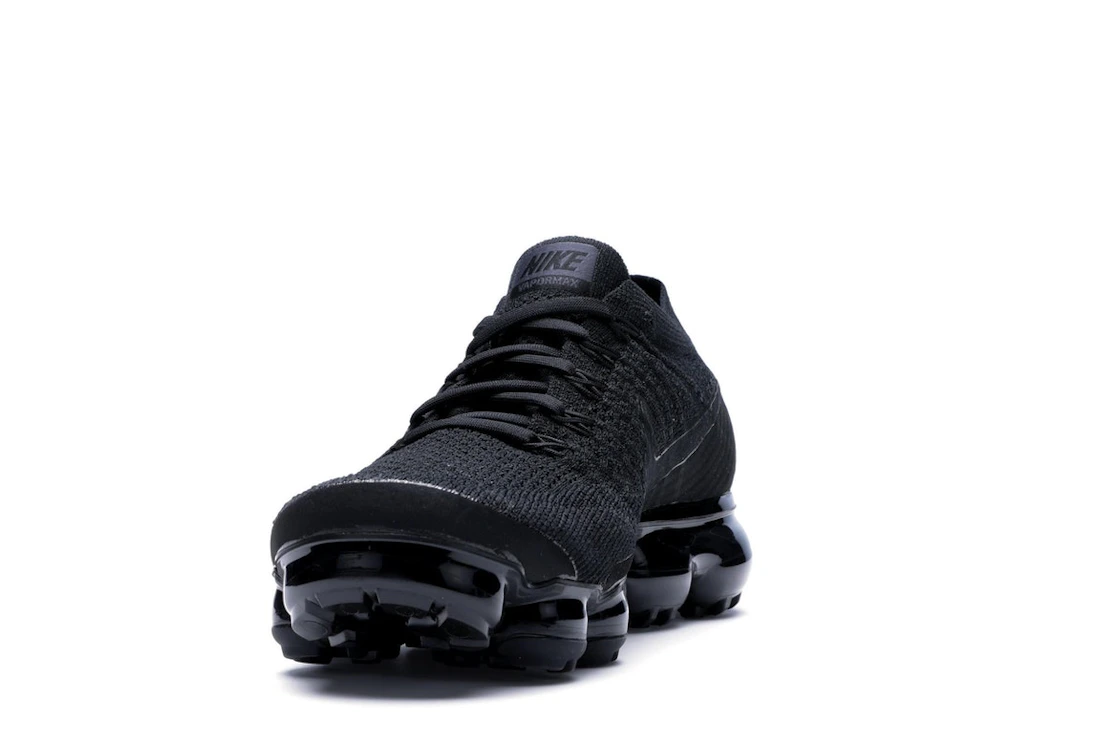 Vue 12 de Nike Air VaporMax Triple Black 2.0