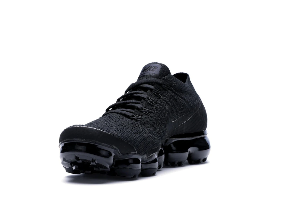 Vue 13 de Nike Air VaporMax Triple Black 2.0