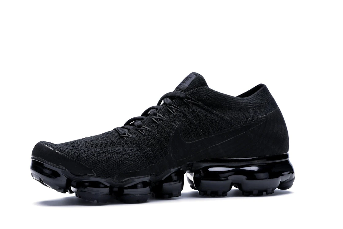 Vue 17 de Nike Air VaporMax Triple Black 2.0