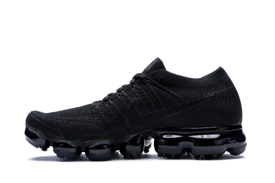 Vue 19 de Nike Air VaporMax Triple Black 2.0