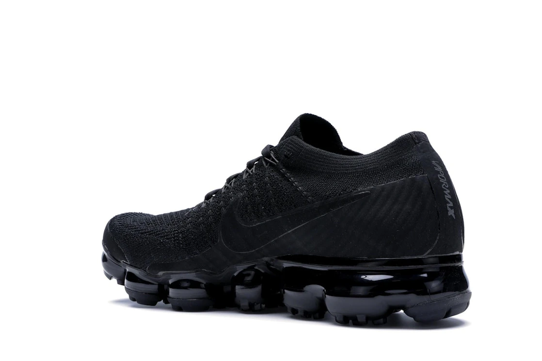 Vue 23 de Nike Air VaporMax Triple Black 2.0