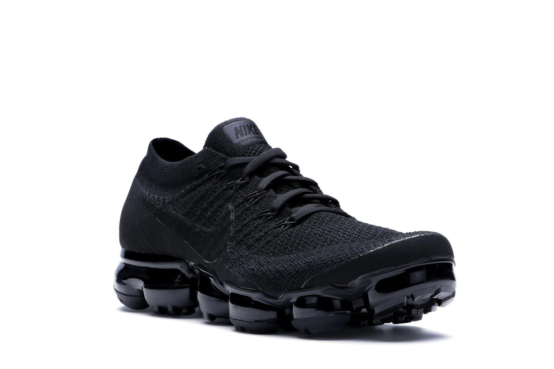 Vue 6 de Nike Air VaporMax Triple Black 2.0