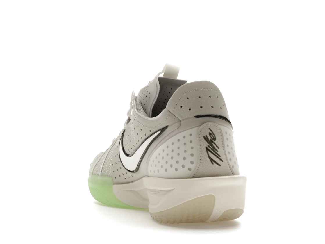 Vue 26 de Nike Air Zoom GT Cut 3 Vapor Green