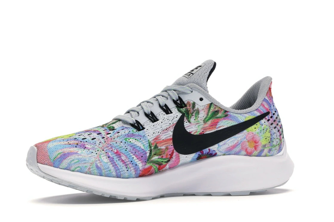 Vue 17 de Nike Air Zoom Pegasus 35 White Floral 