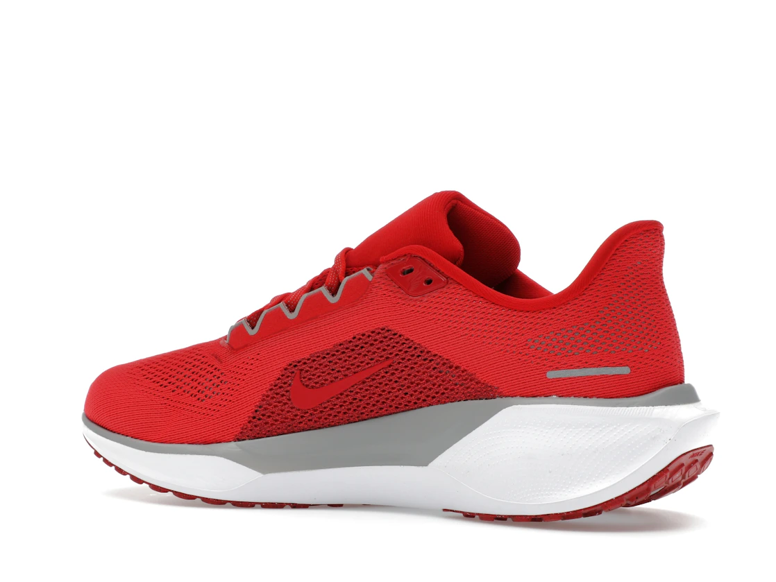 Vue 22 de Nike Air Zoom Pegasus 41 Ohio State