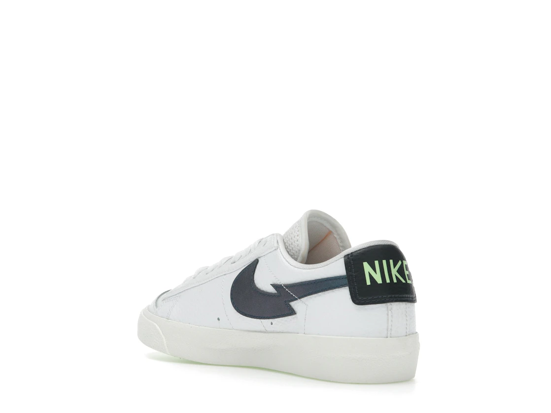 Vue 24 de Nike Blazer Low 77 Split Swoosh Aquamarine (GS)