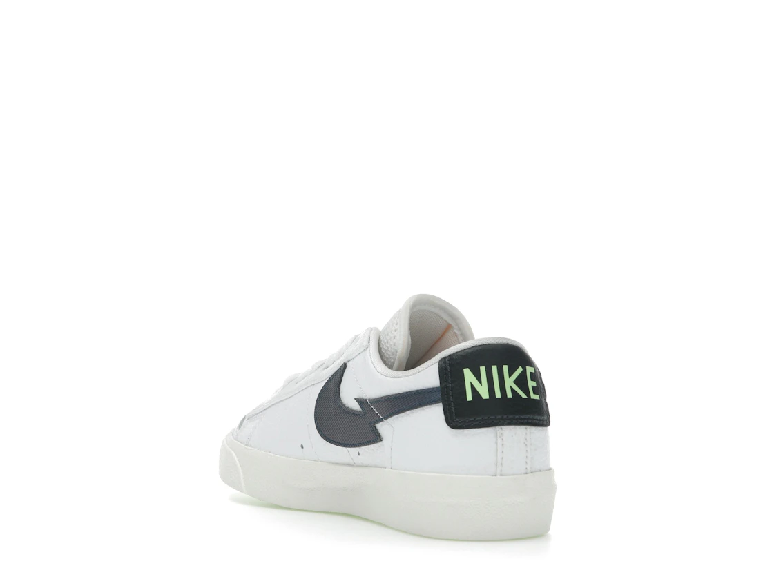 Vue 25 de Nike Blazer Low 77 Split Swoosh Aquamarine (GS)