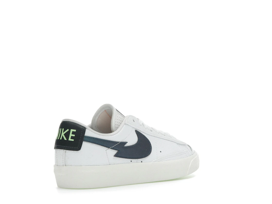 Vue 32 de Nike Blazer Low 77 Split Swoosh Aquamarine (GS)
