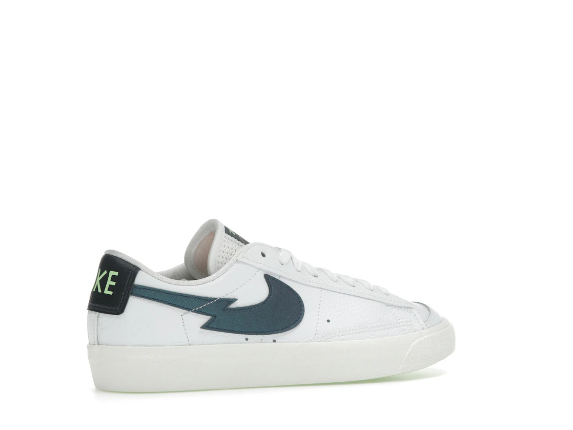 Vue 34 de Nike Blazer Low 77 Split Swoosh Aquamarine (GS)