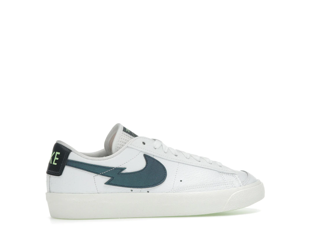 Vue 35 de Nike Blazer Low 77 Split Swoosh Aquamarine (GS)