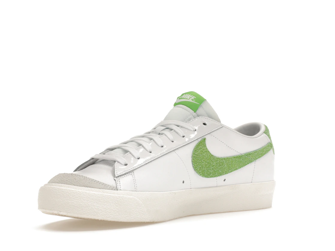 Vue 15 de Nike Blazer Low Soccer