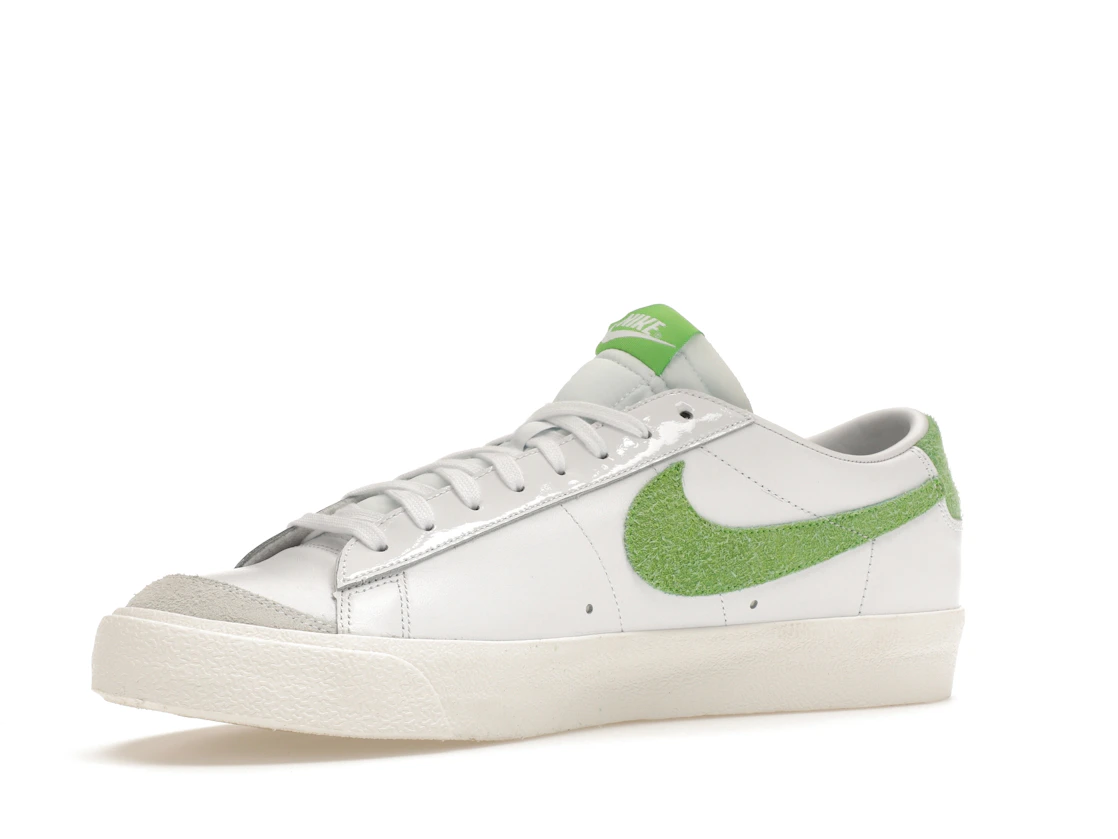 Vue 16 de Nike Blazer Low Soccer