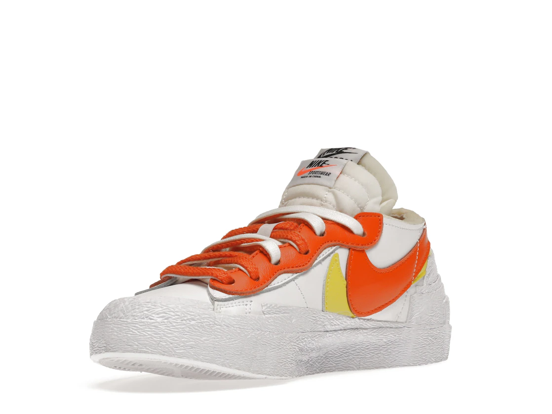 Vue 14 de Nike Blazer Low sacai White Magma Orange
