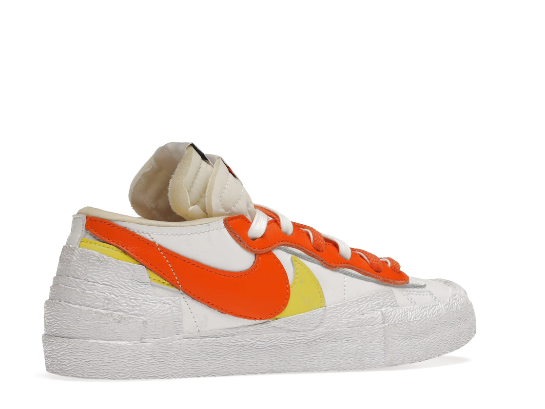 Vue 34 de Nike Blazer Low sacai White Magma Orange