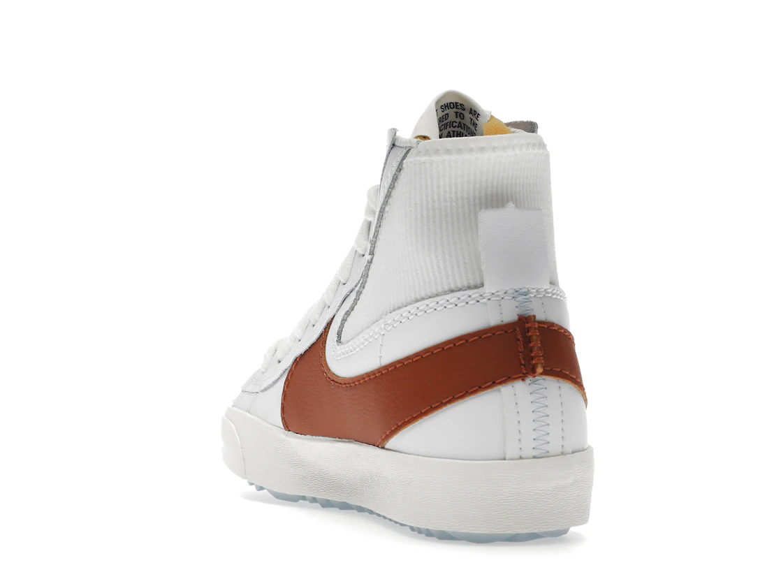 Vue 26 de Nike Blazer Mid 77 Jumbo Dark Russet