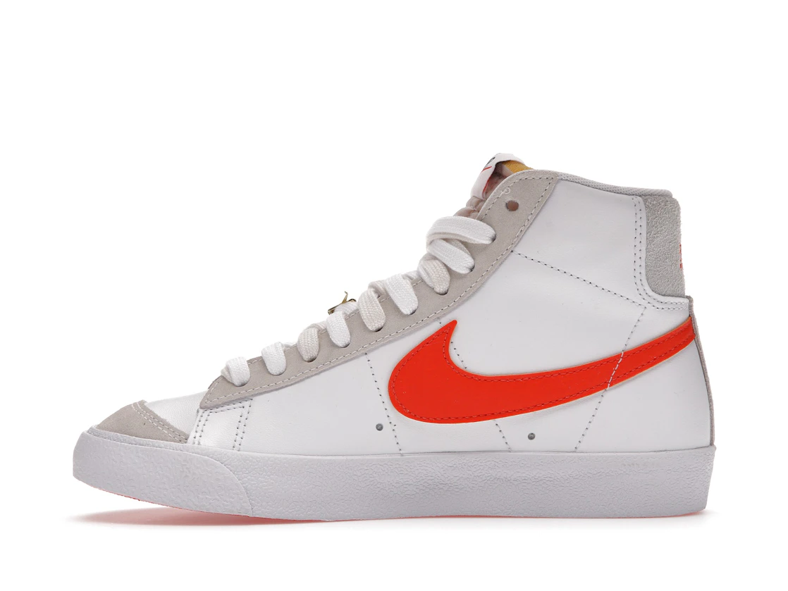 Vue 19 de Nike Blazer Mid 77 SE First Use White 