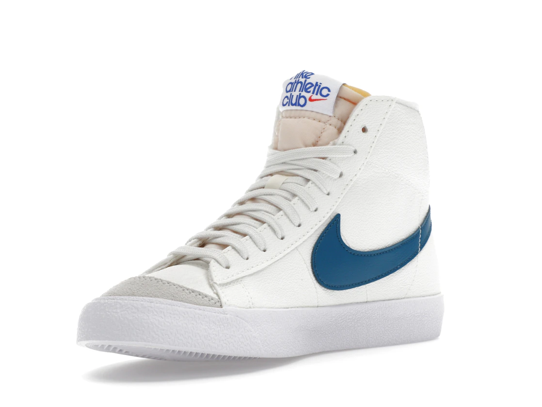 Vue 14 de Nike Blazer Mid 77 Athletic Club White Marina 
