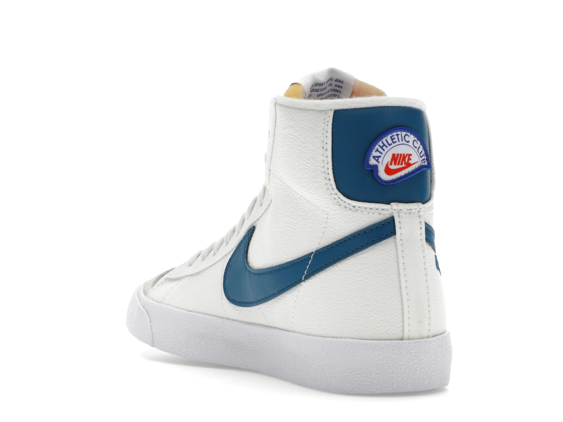 Vue 25 de Nike Blazer Mid 77 Athletic Club White Marina 