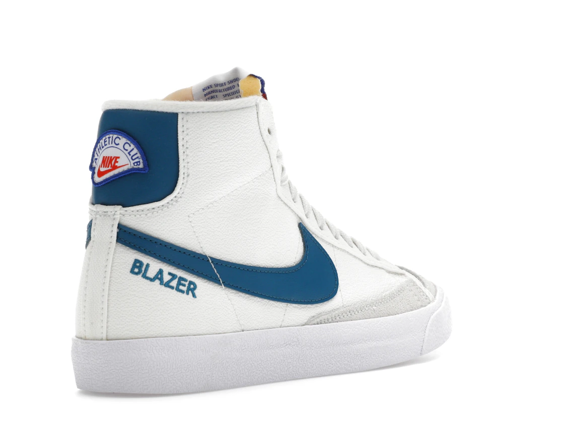Vue 32 de Nike Blazer Mid 77 Athletic Club White Marina 