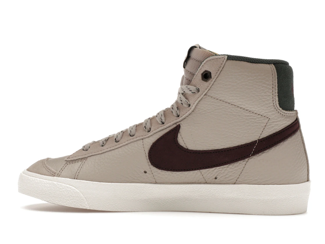 Vue 20 de Nike Blazer Mid 77 Cream Vintage Green