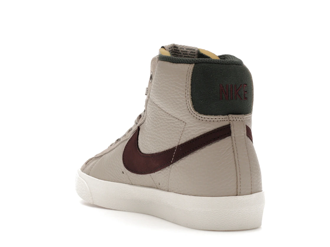 Vue 25 de Nike Blazer Mid 77 Cream Vintage Green