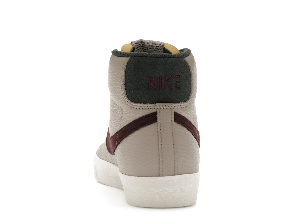 Vue 27 de Nike Blazer Mid 77 Cream Vintage Green