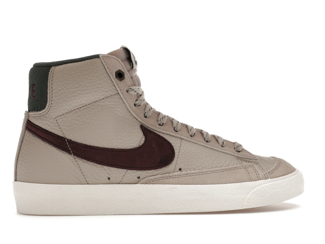 Vue 36 de Nike Blazer Mid 77 Cream Vintage Green