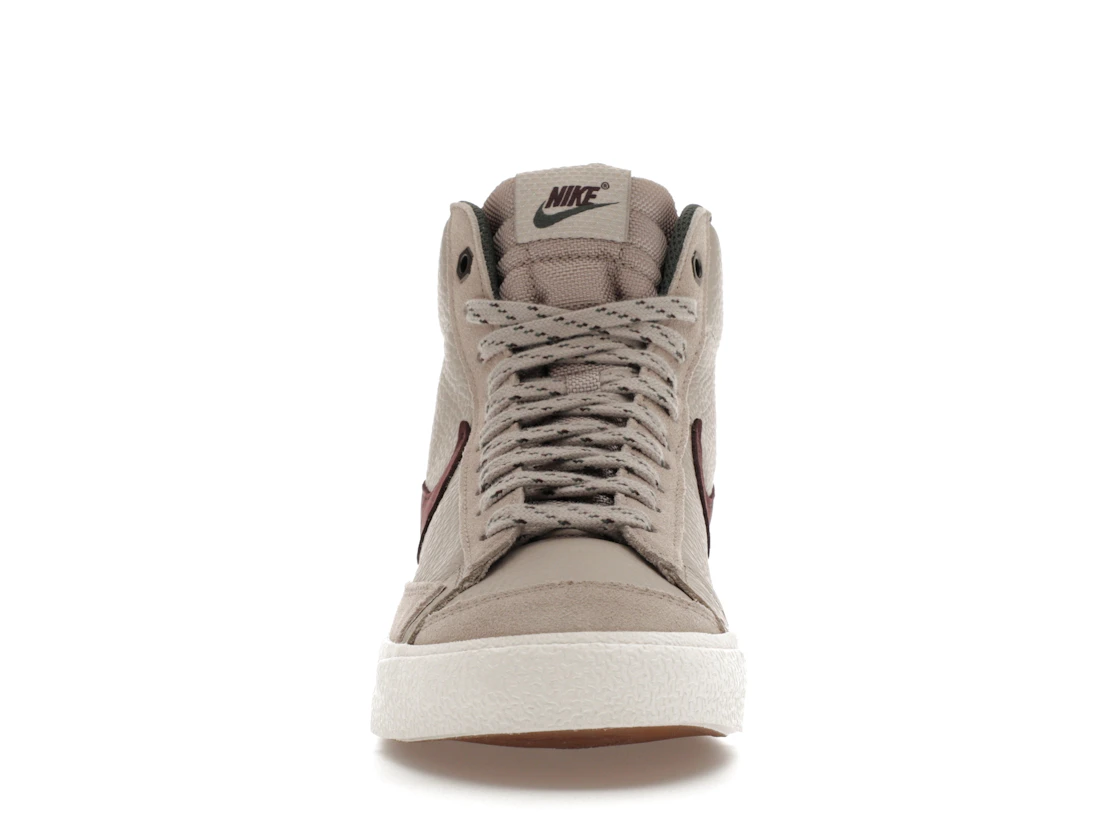 Vue 10 de Nike Blazer Mid 77 Cream Vintage Green
