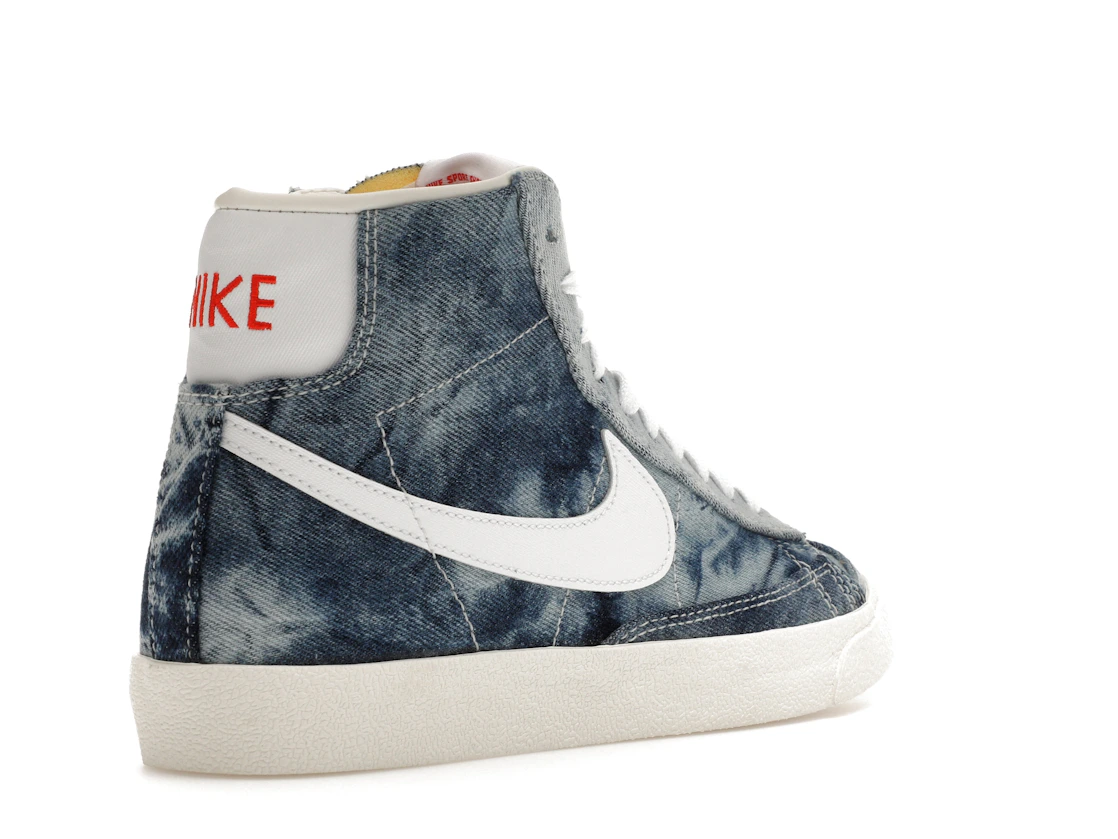 Vue 32 de Nike Blazer Mid 77 Washed Denim Pack 