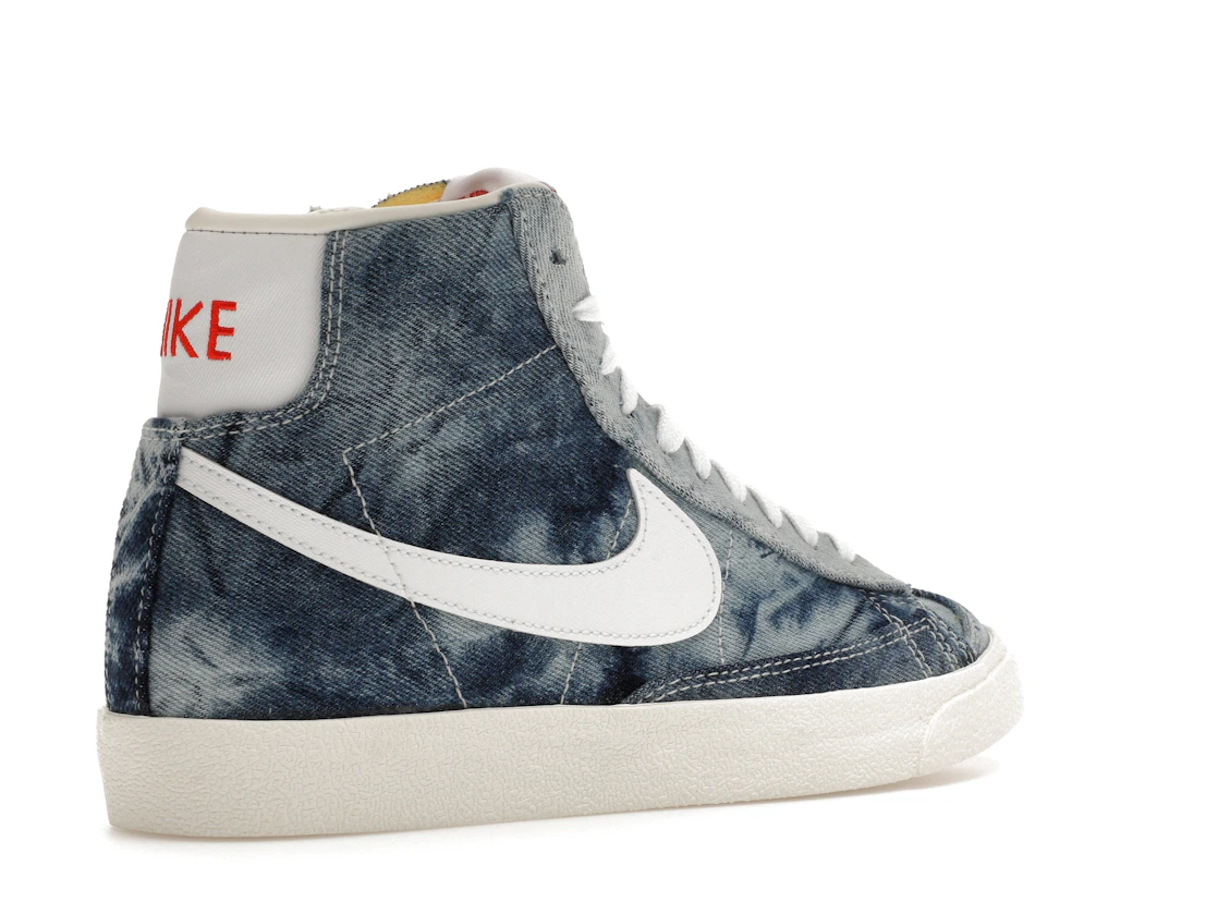 Vue 33 de Nike Blazer Mid 77 Washed Denim Pack 