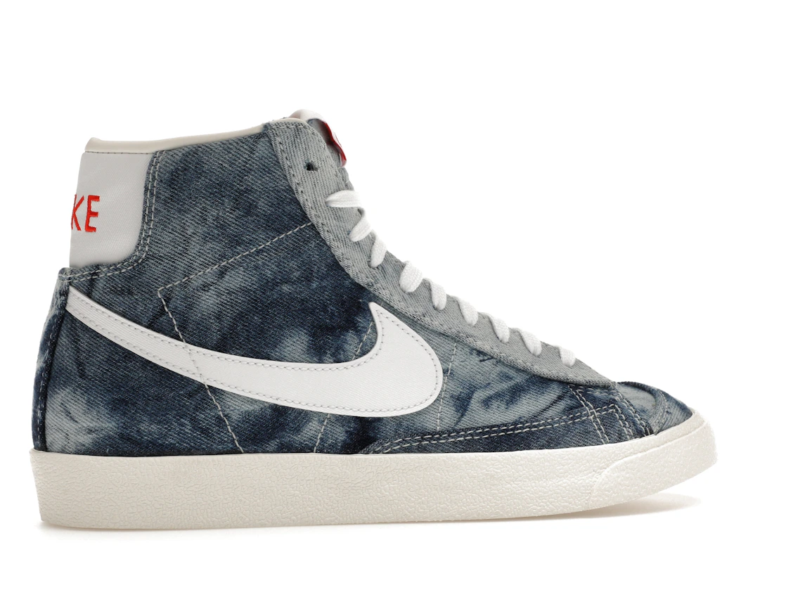 Vue 35 de Nike Blazer Mid 77 Washed Denim Pack 