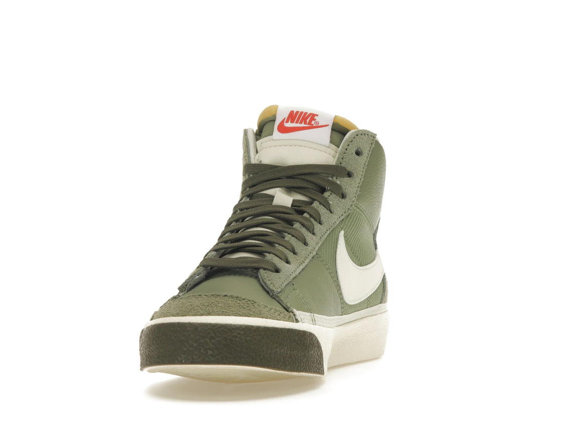 Vue 12 de Nike Blazer Mid Pro Club Oil Green Medium Olive