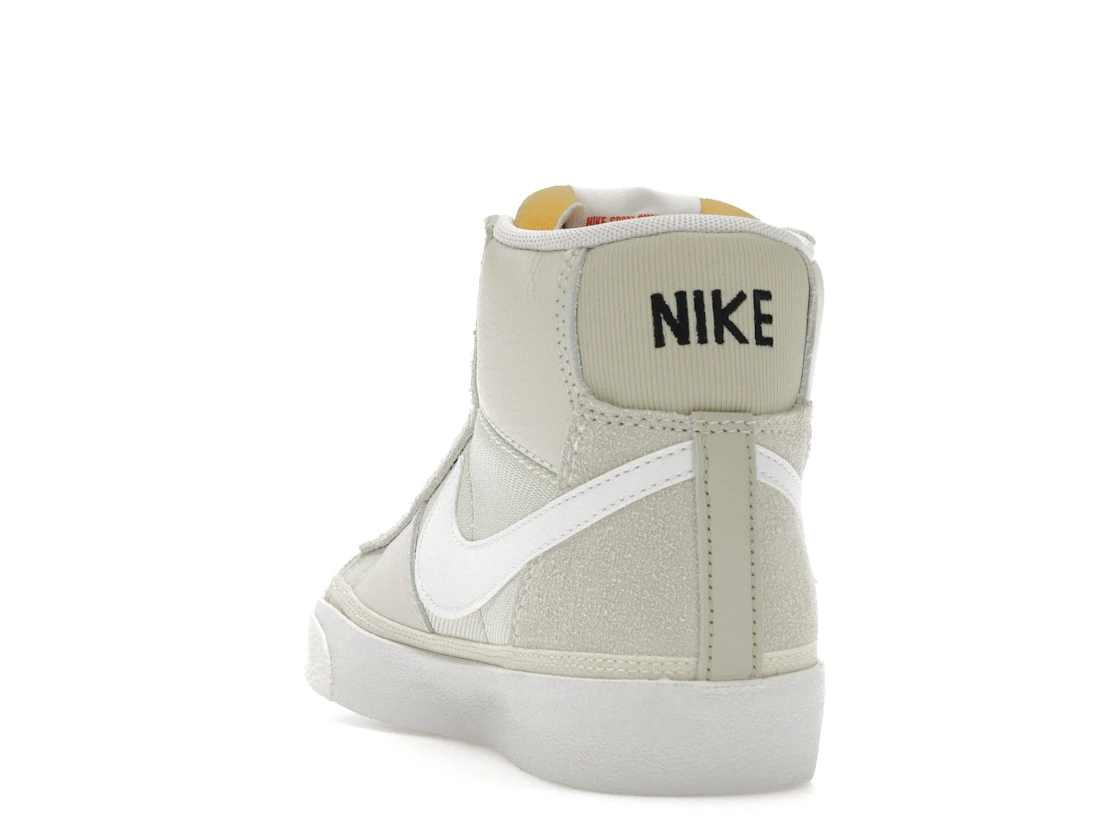 Vue 26 de Nike Blazer Mid Pro Club Remastered Light Bone