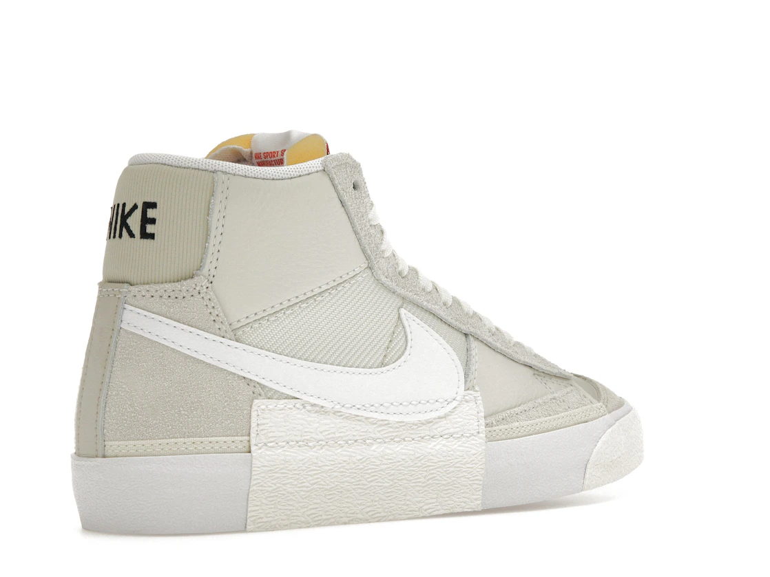 Vue 33 de Nike Blazer Mid Pro Club Remastered Light Bone