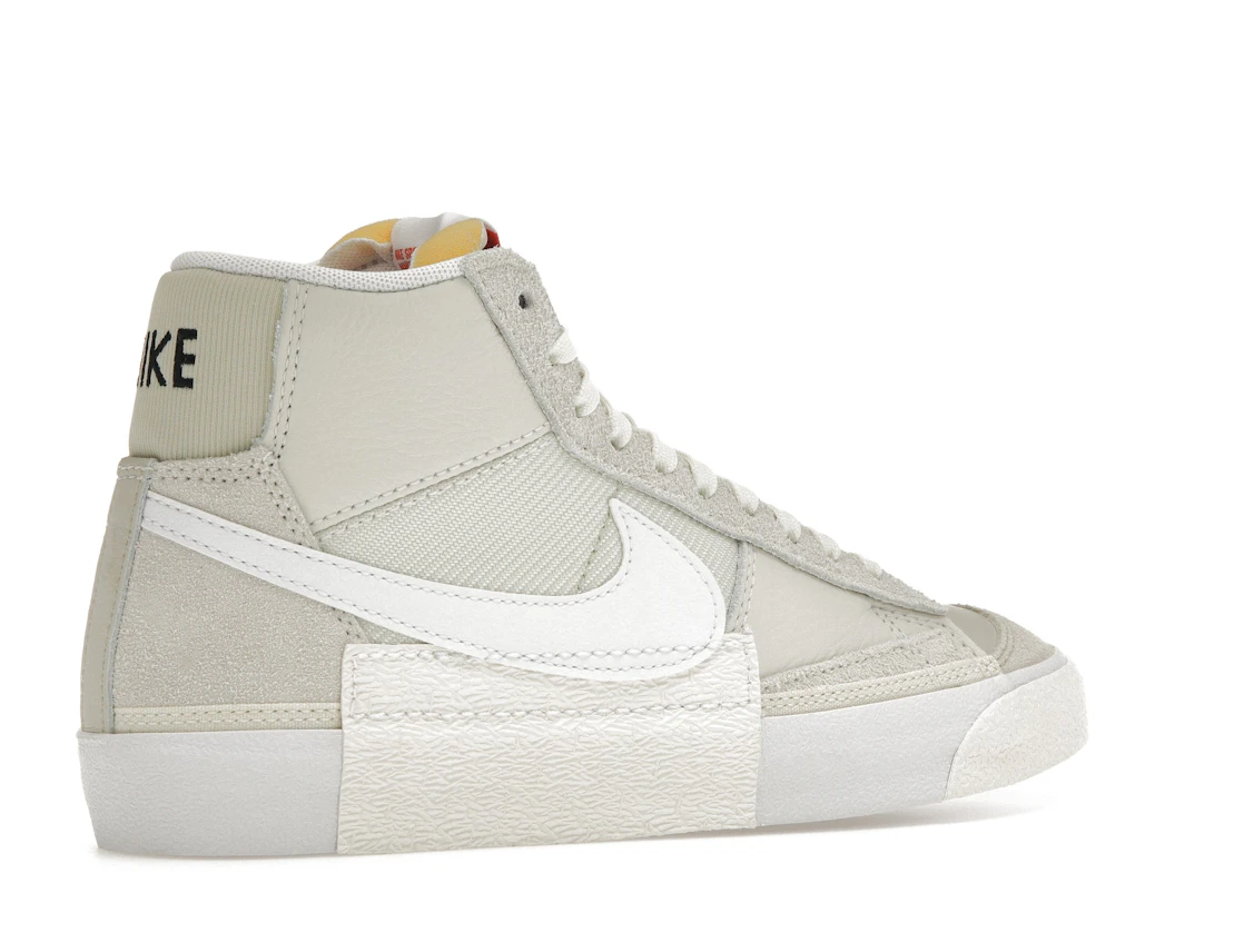 Vue 34 de Nike Blazer Mid Pro Club Remastered Light Bone