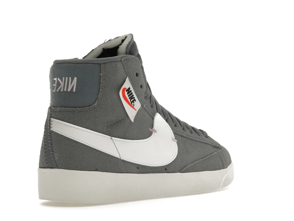 Vue 32 de Nike Blazer Mid Rebel Cool Grey 