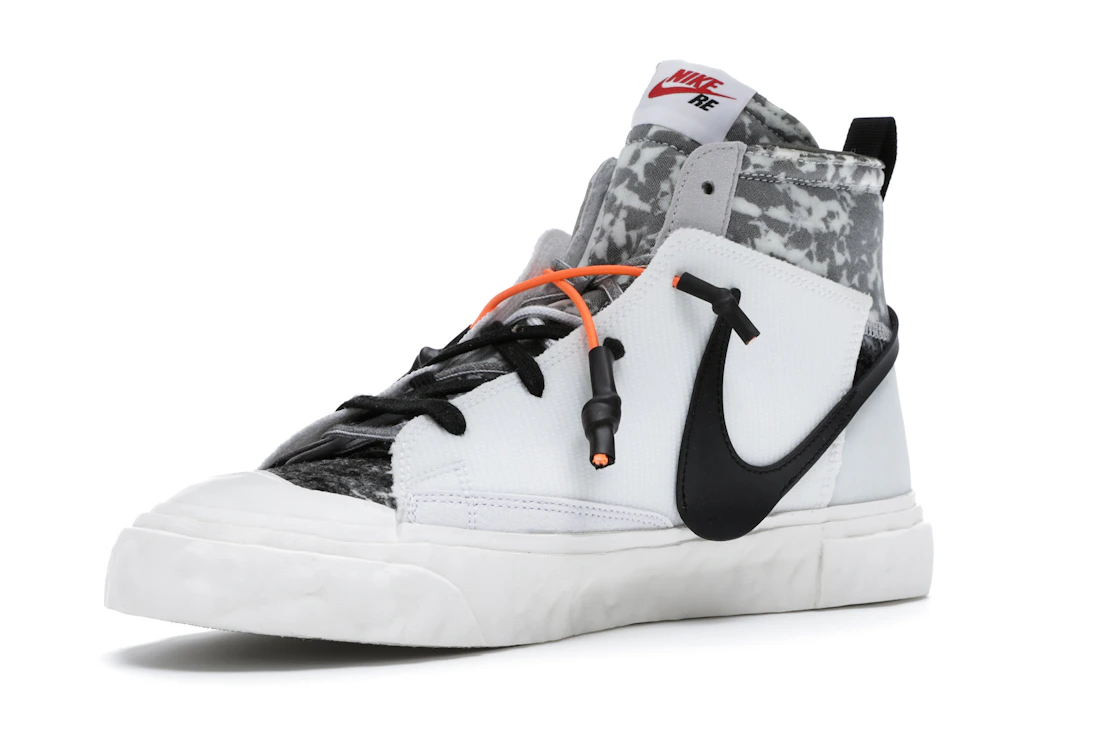 Vue 15 de Nike Blazer Mid READYMADE White
