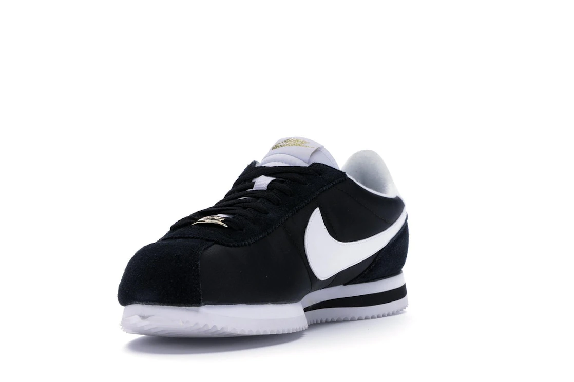 Vue 13 de Nike Cortez Basic Nylon Compton