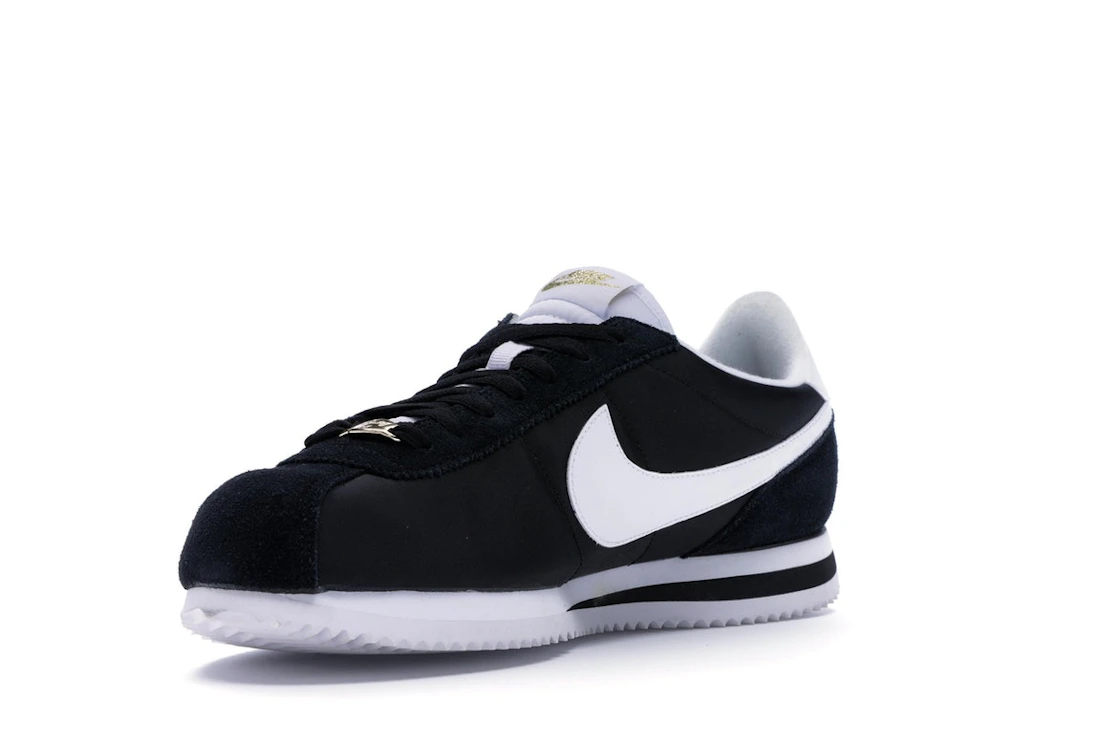 Vue 14 de Nike Cortez Basic Nylon Compton