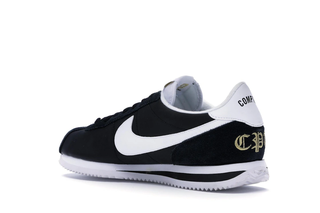 Vue 23 de Nike Cortez Basic Nylon Compton