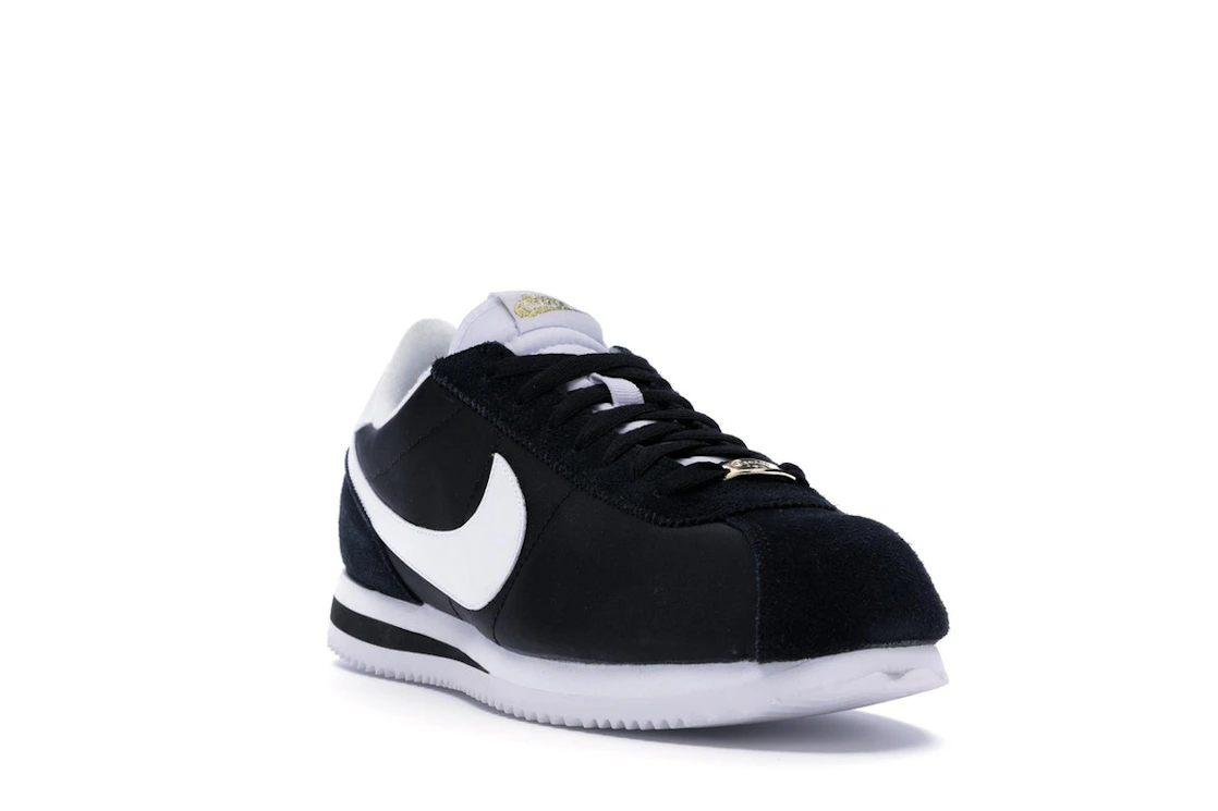 Vue 7 de Nike Cortez Basic Nylon Compton